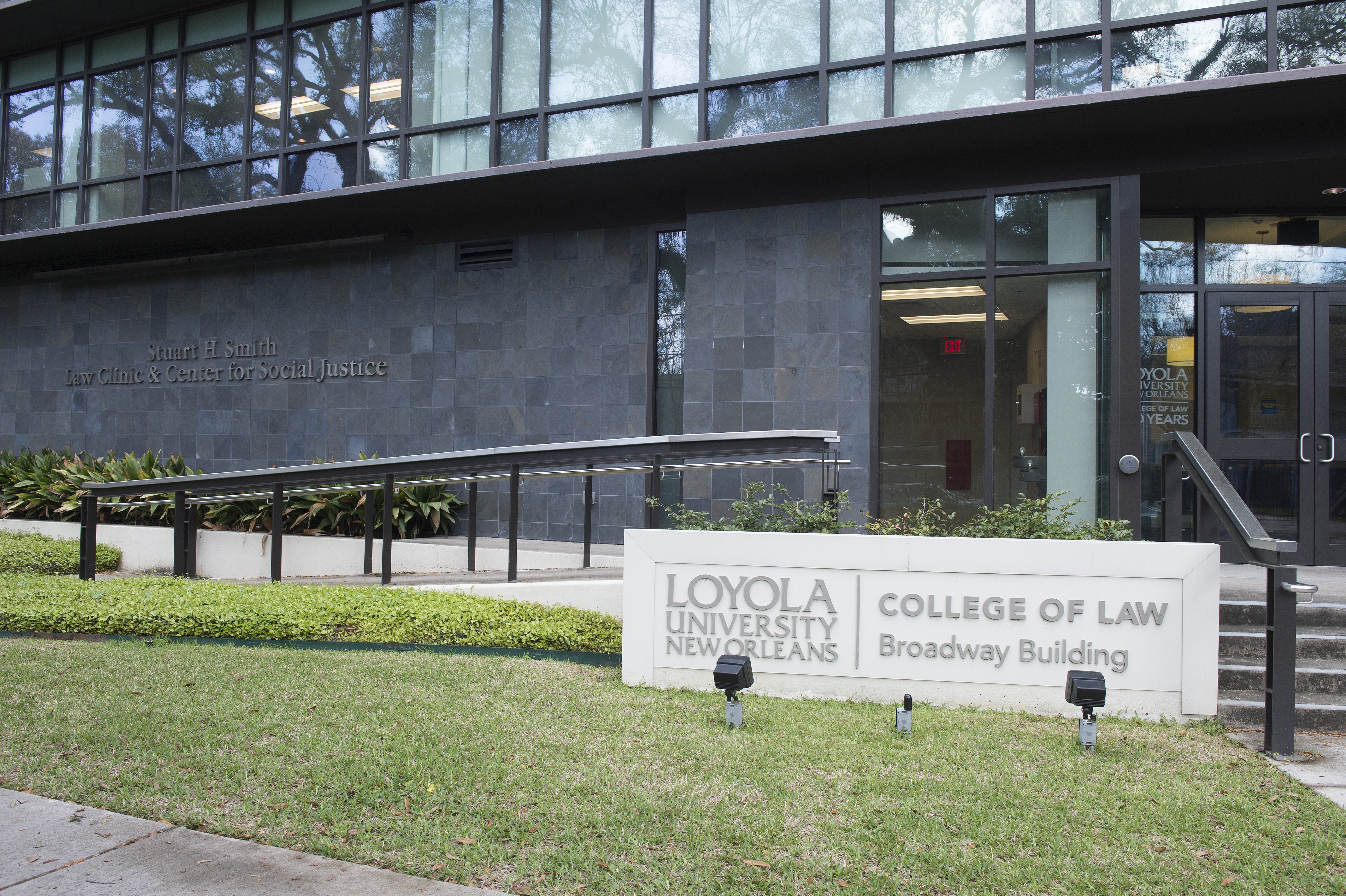 Loyola Law Clinic Launches Medical Legal Partnership with Manning Family Children's to Support Patients and Families