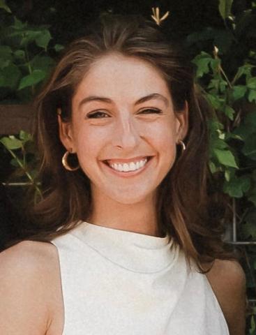 Haley Farrell headshot